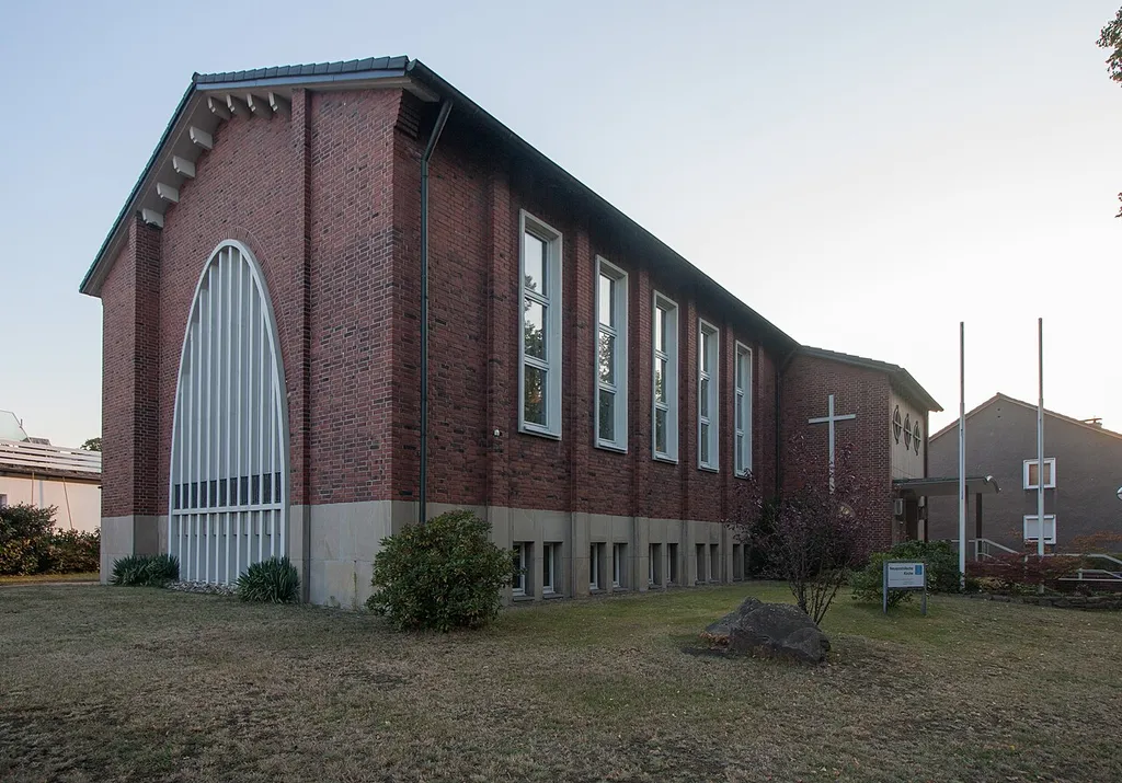 This file was uploaded with Commonist. Neuapostolische Kirche Marl-Brassert