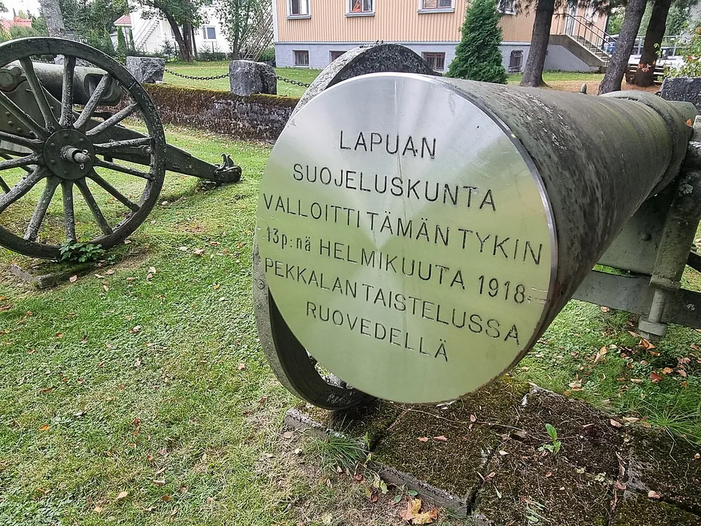 This is a photo of a monument in Finland identified by the ID 'Q31033249' (Q31033249) - RKY: 1625