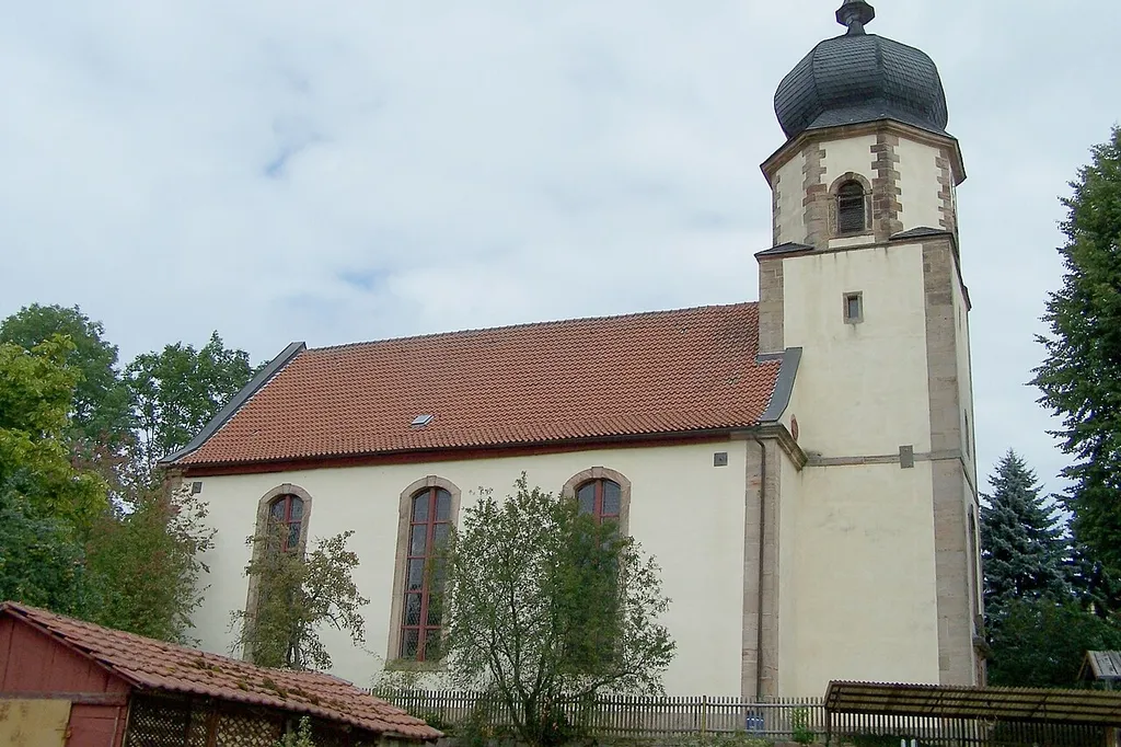 Ansichten und Details zur Ev. Kirche in Gehaus.