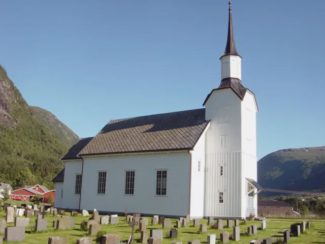 Nesset and the Vistdal kirke
