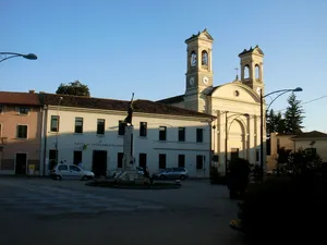 Santa Croce e Beata Vergine del Rosario Church