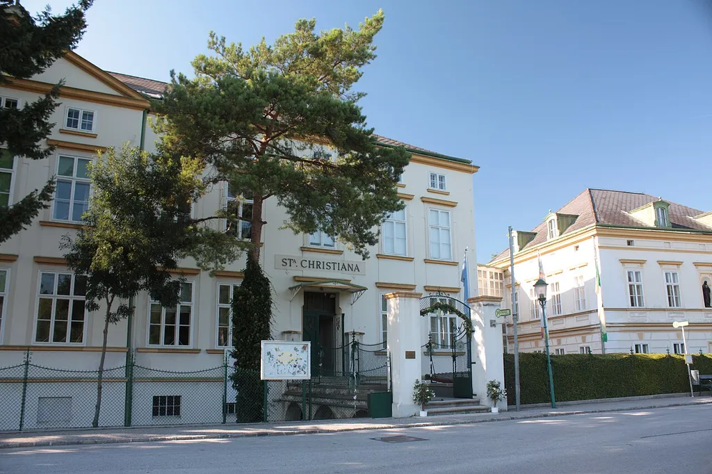 Schule, ehem. Kloster Santa Christiana