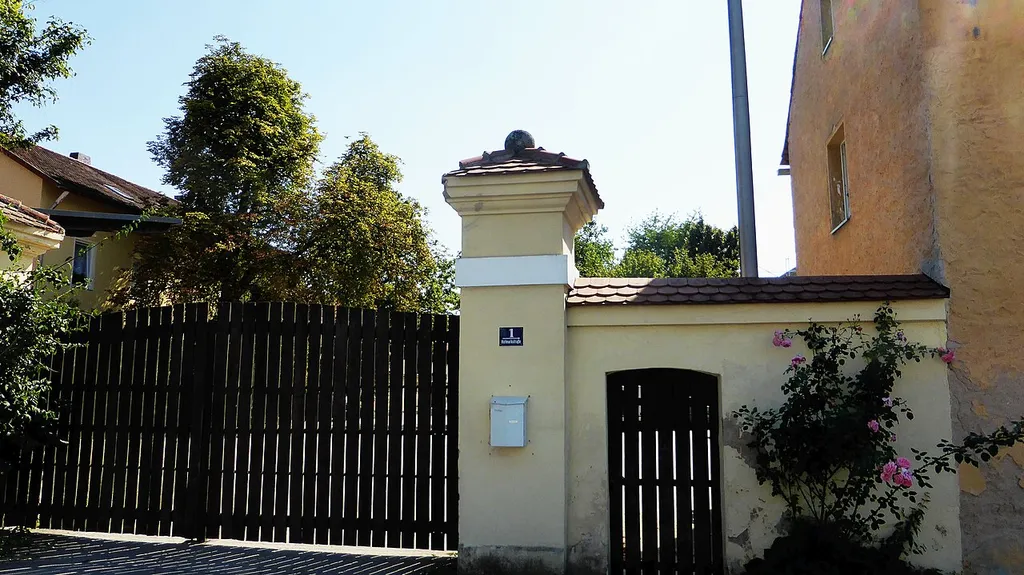 Hofmarkschloss (Niedertraubling)
