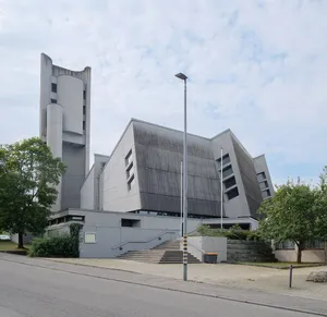 Auferstehung-Christi-Kirche
