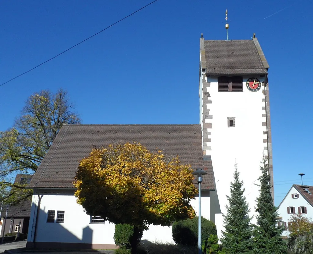 Kirche Martinsmoos, betreut von der Pfarrei Zwerenberg, Kirchenbezirk Calw