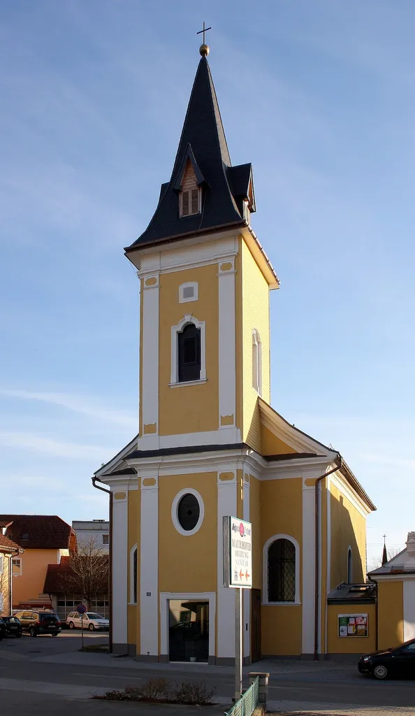 Die evangelische Pfarrkirche in Timelkam.
