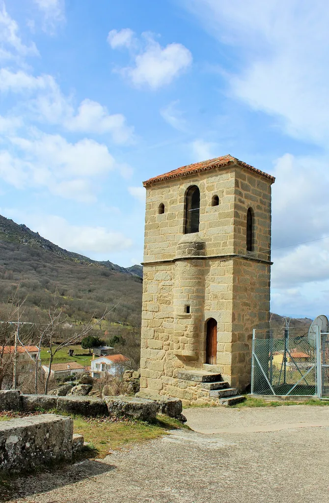 Torre de la iglesia-exenta
