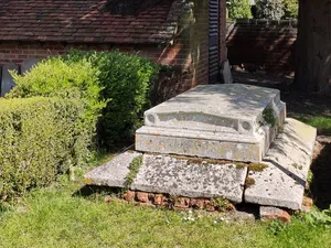 Tomb To Golding And Ann Constable In Churchyard Of Church Of St Mary
