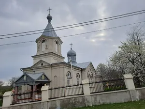 Saint Michael church in Cenușa, Florești