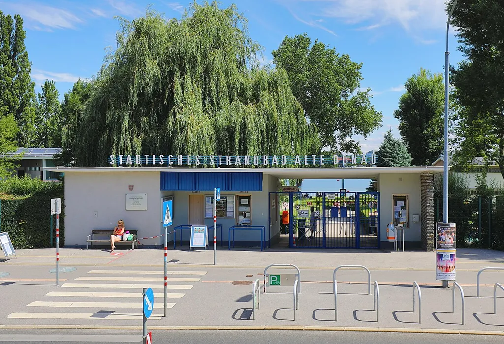 Entrance to the „Strandbad Alte Donau“ in Vienna.