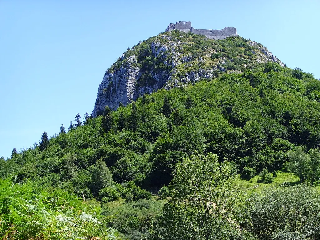 Montségur this photo was taken by User:Gerbil from de.Wikipedia in August 2006