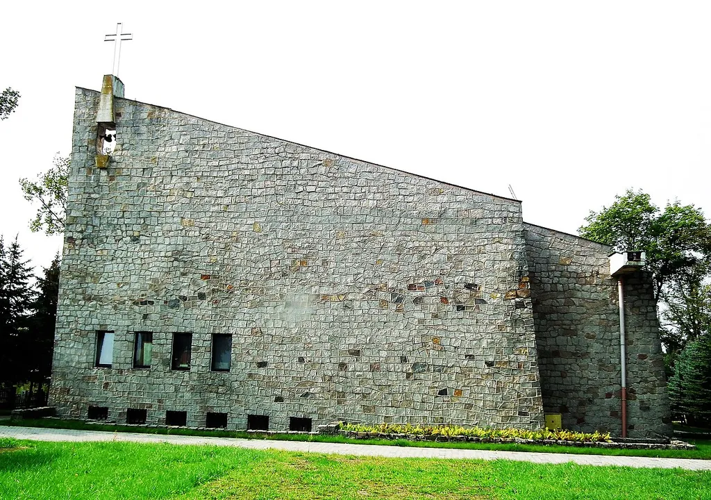 Kościół w Sędzinach.