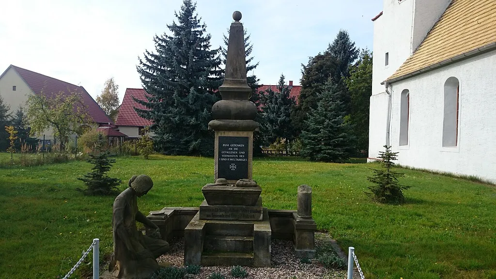 Gefallenendenkmal in Roitzsch (Trossin)