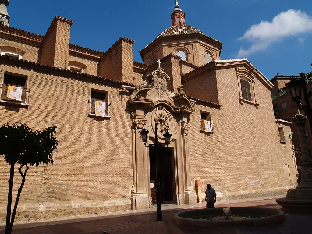 This is a photo of a monument listed in the Spanish heritage register of Bienes de Interés Cultural under the reference RI-51-0003877.