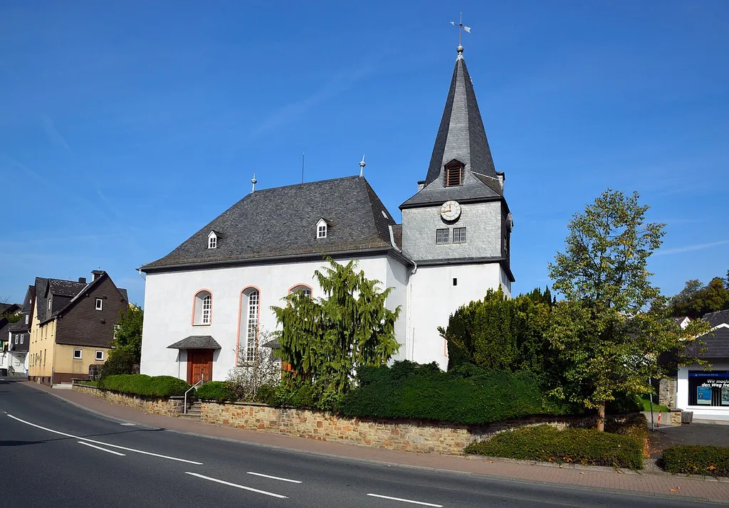Die ev. Kirche in Bicken