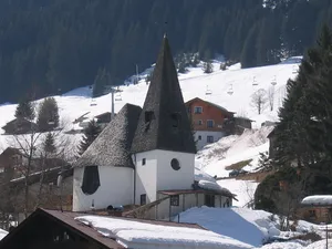 Kreuzkirche Hirschegg