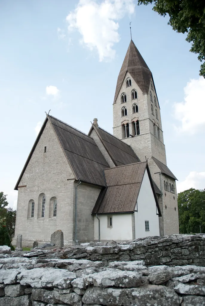 Tingstäde church on en:Gotland.
