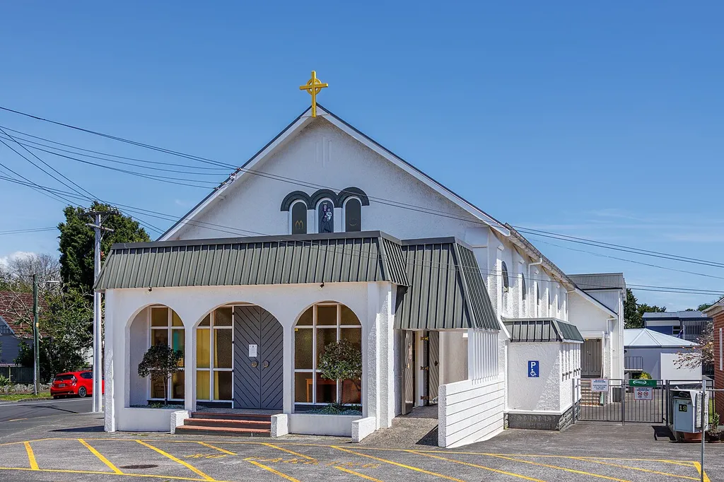 Our Lady of the Sacred Heart Church in Epsom, Auckland, viewed from the east.