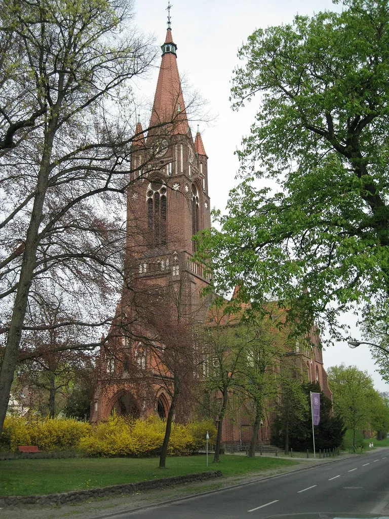 Pauluskirche Berlin-Lichterfelde Haupteingang