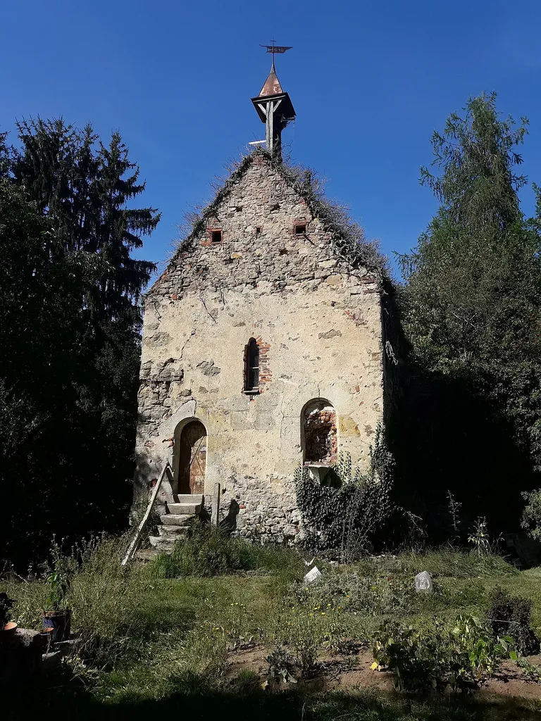 Kapelle der ehemaligen Wasserburg Eybburg