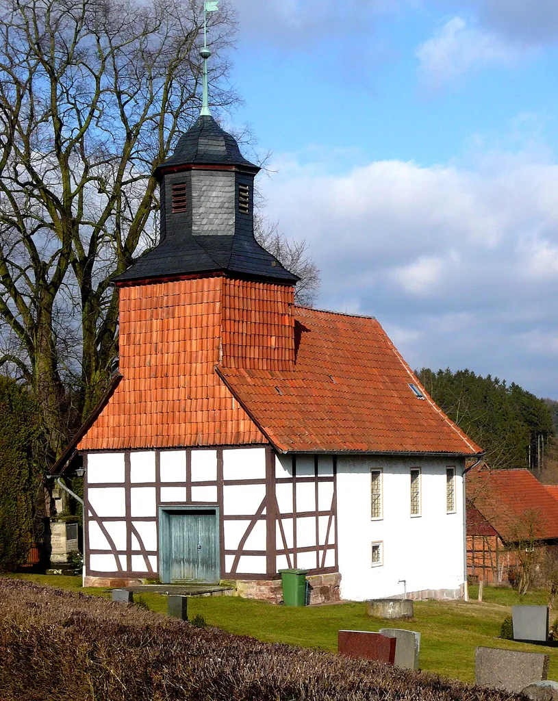 Evangelische Kirche am Ortsrand von Friedland-Ludolfshausen