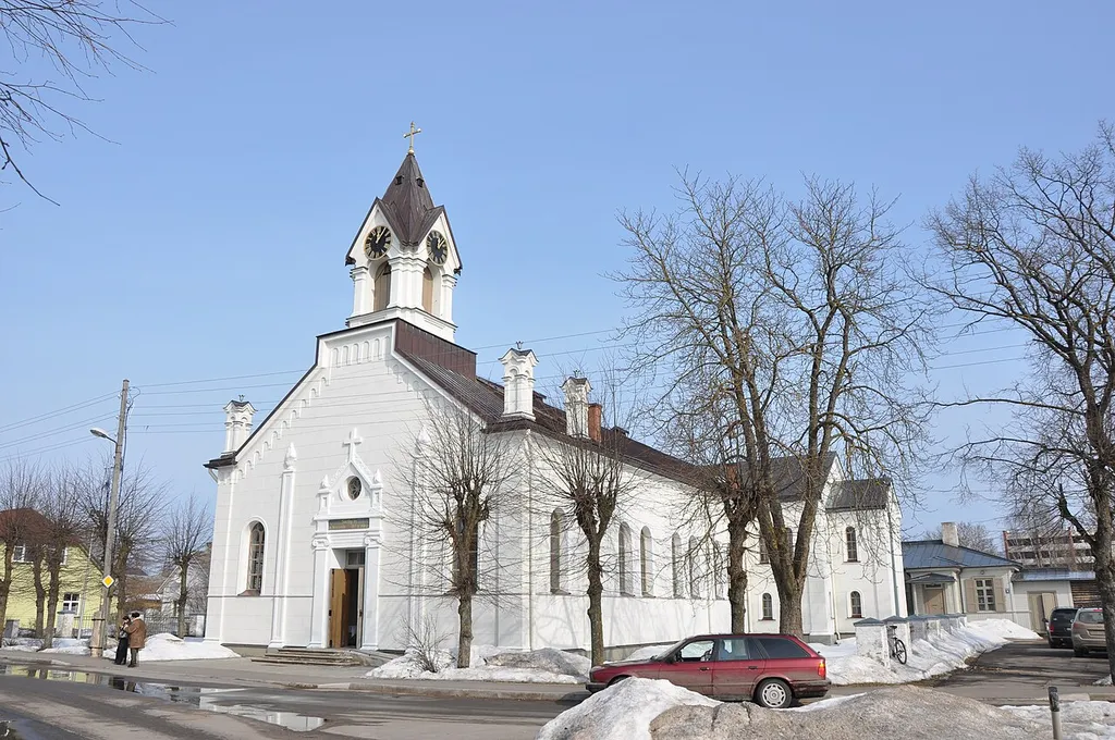 Slokas evaņģēliski luteriskā baznīca; Raiņa iela 4, Jūrmala