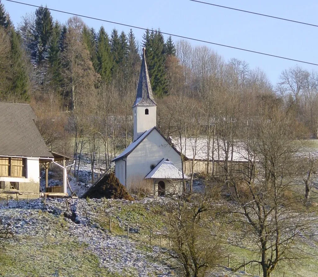 Kath. Filialkirche hl. Michael mit ehem. Friedhof