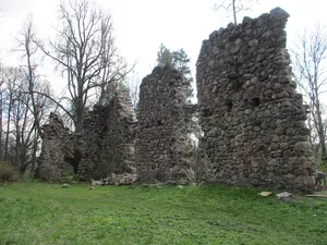 Kalnamuiža castle