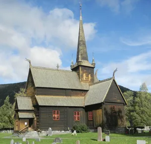 Lom Stave Church