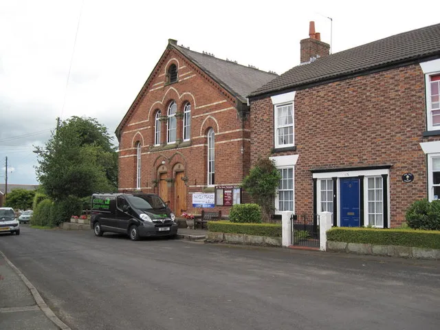 The Hurst Methodist Church, Kingsley. The building to the right of the church is 'the Old Bakery'.