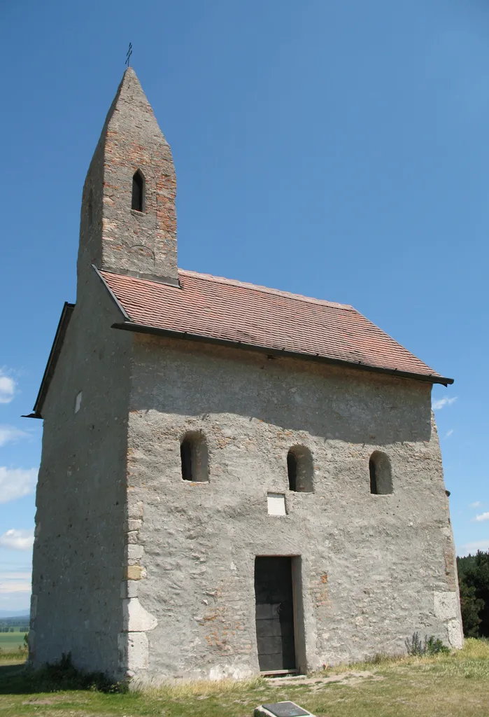 This media shows the protected monument with the number 403-1417/0 CHMSK/403-1417/0,CHMSK/403-1417(other) in the Slovak Republic.