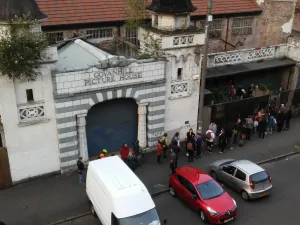 Shoe Warehouse, 45, 47, 49 Bankhall Street, Glasgow