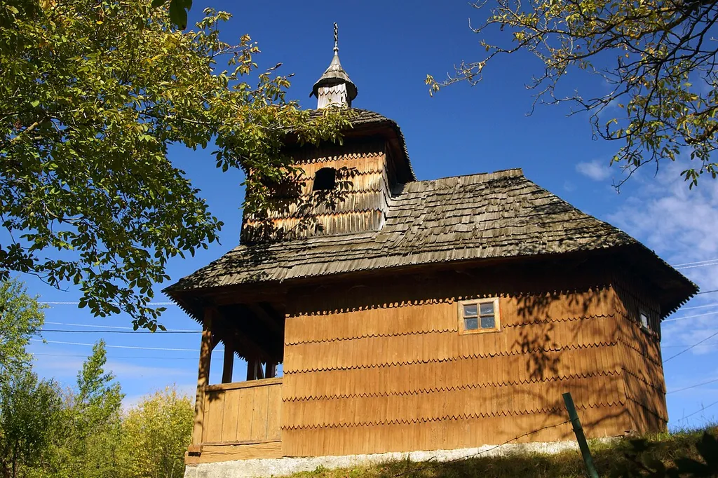 Церква Святих апостолів Петра і Павла (дер.), с. Уклин,