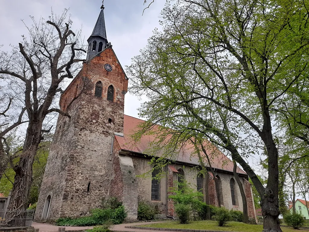 Evangelische Kirche Görzig, von Südwesten