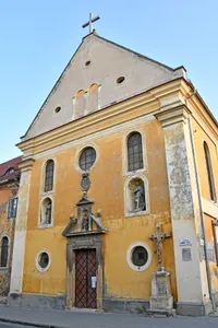 Franciscan Church, Pápa