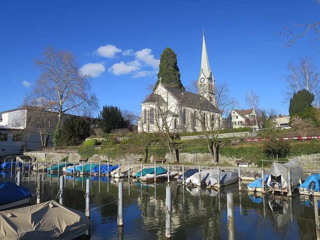 Reformierte Kirche und Hafen von Erlenbach ZH