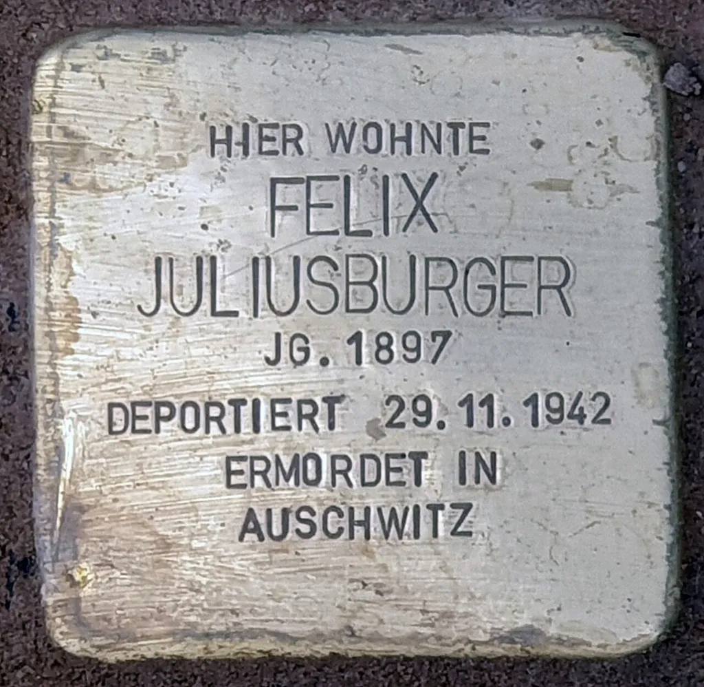 "Stolperstein" (stumbling block), Felix Juliusburger, Winsstraße 12, Berlin-Prenzlauer Berg, Germany