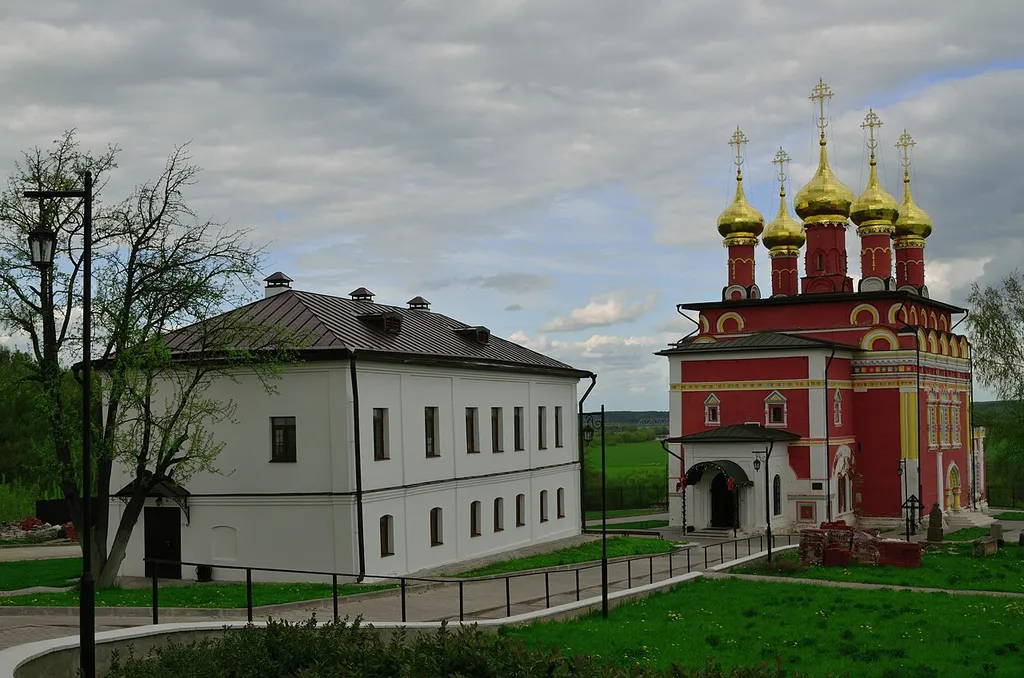 Спасо-Преображенский собор: Преображенская улица, 6, Белёв, Белёвский район, Тульская область
