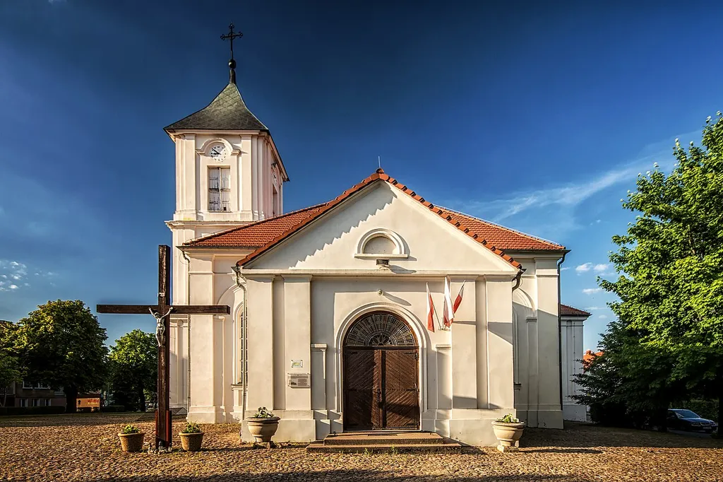 Kalisz Pomorski, Kościół Matki Bożej Królowej Polski w Kaliszu Pomorskim