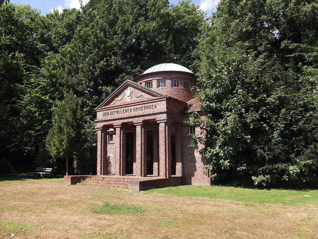 Memorial hall of the East Frisian artillery regiment no. 62. Constructed 1923. Location: Oldenburg (Oldenburg), Ofener Strasse.