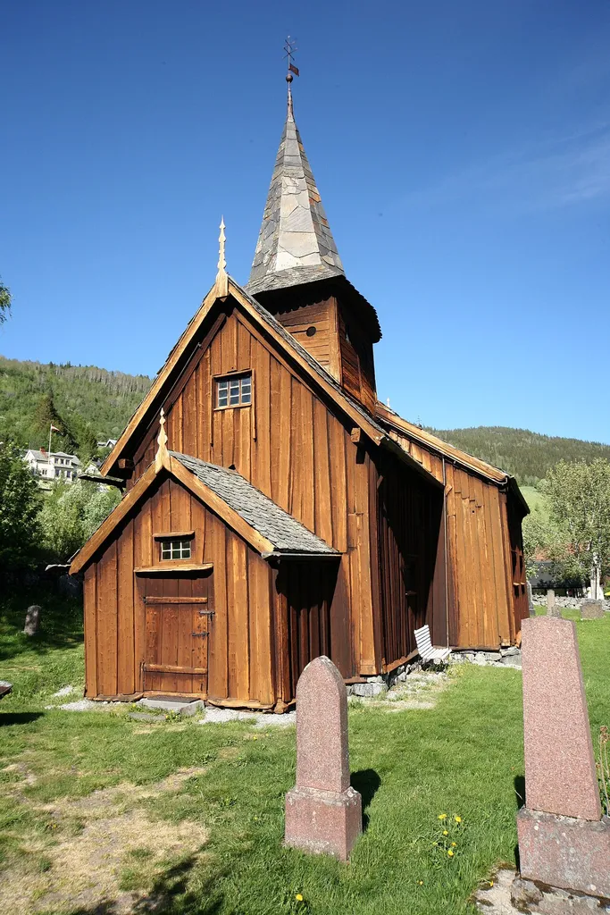 The church no:Hol gamle kirke in no:Hallingdal