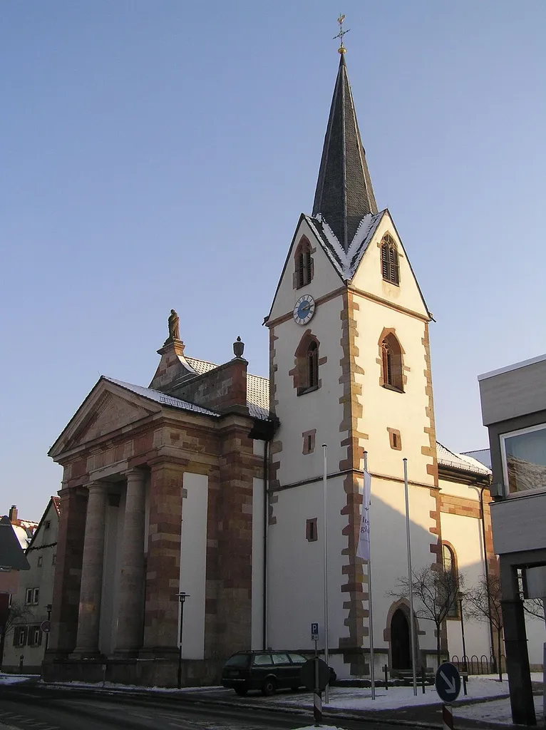 Die katholische Pfarrkirche St. Anna in Sulzbach