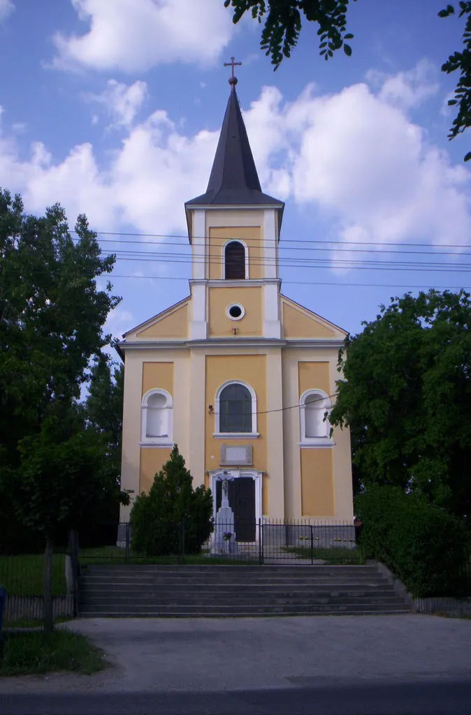 Church of Ecser