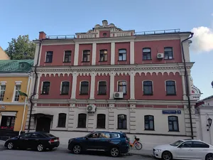 House of the clergy of the church of St. George in Endove