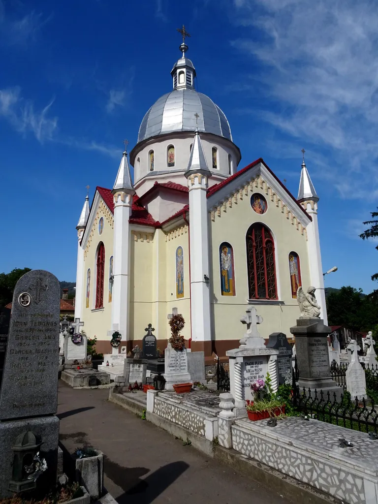 St Paraskeva (Groaveri) Orthodox church and cemetery in Brașov