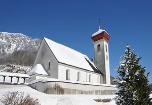 Pfarrkirche hl. Oswald und Friedhof, Dalaas