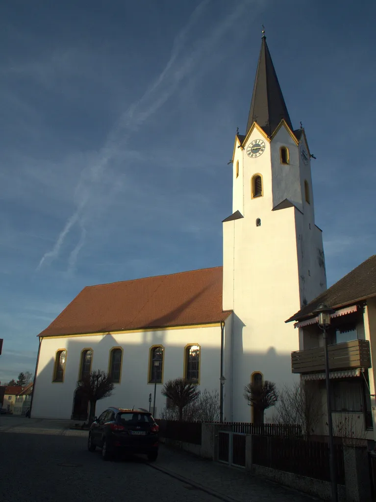 Katholische Pfarrkirche St. Peter und Paul in Freystadt:
