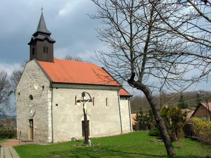 Church of Bátonyterenye, Maconka.