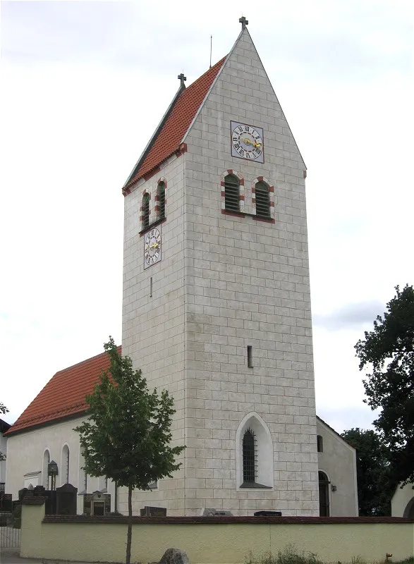 Altkirchen (Sauerlach municipality), view of St Margaret Curate's Church from south-east.