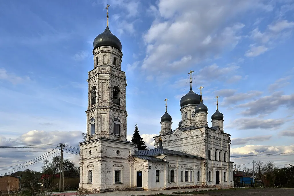 Церковь Троицы с колокольней: Троицкая улица, 56А, Троицкая Слобода, Переславский район, Ярославская область